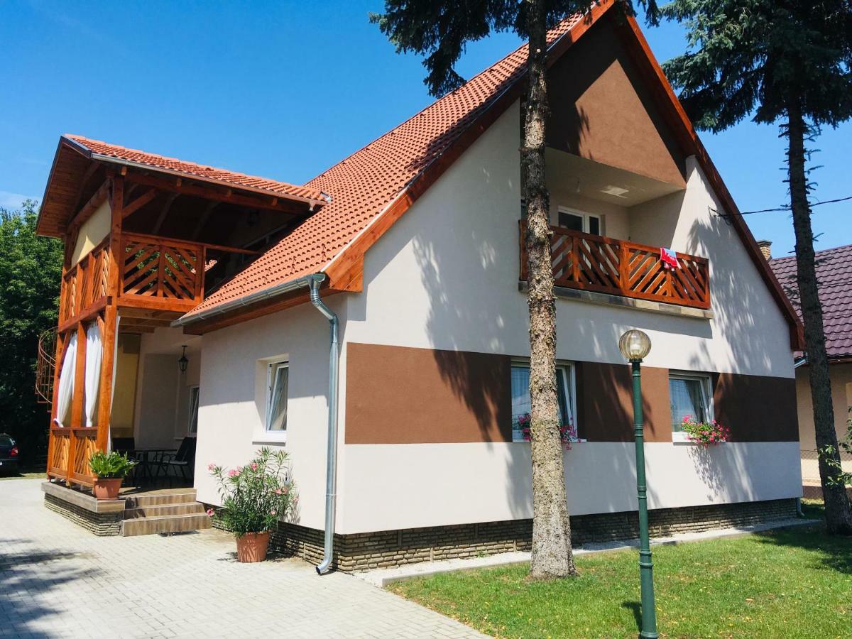 Hanna Apartman Balatonlelle Buitenkant foto